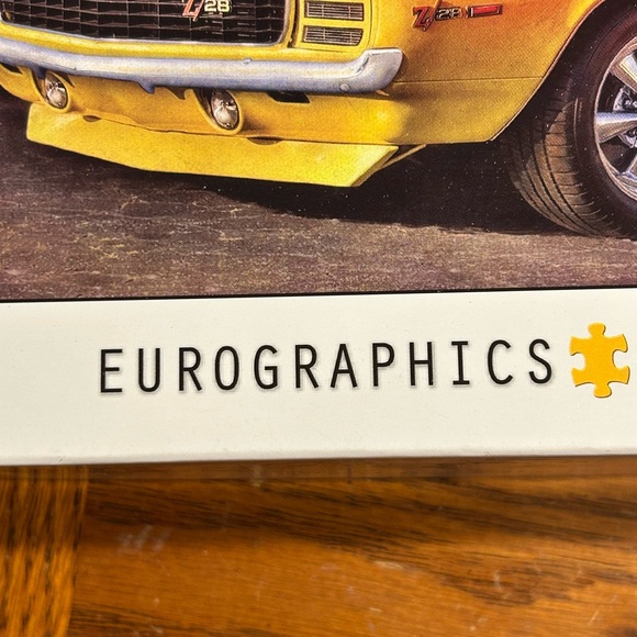 Daytona Yellow Z/28 1969 Camaro Puzzle Box - Yellow Muscle Car - 1000 pieces - Picture 5 of 7